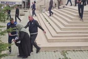 Siirt'te Demir Yolu İnşaatında İş Makinesi Alevlere Teslim Oldu