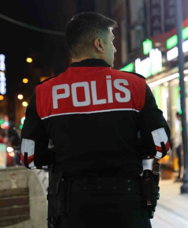 elazigda-asayis-ve-narkotik-uygulamasi-detaylari-DTISXTsM.jpg
