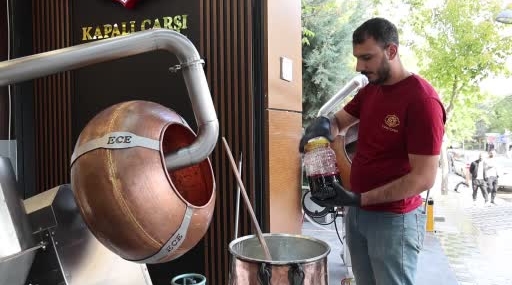 Elazığ’da Cevizli Şeker Sonrasına Vişneli Lezzet Eklendi