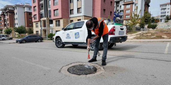Elazığ’da Larva Mücadelesi Devam Ediyor