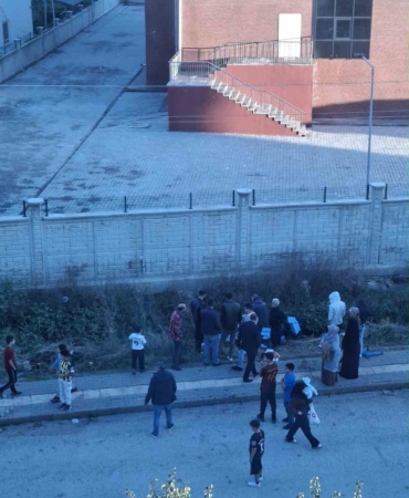 elazigda-su-kanalina-dusen-8-yasindaki-cocuk-kurtarildi-YkPdwGNg.jpg