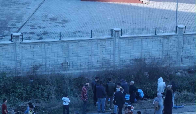 elazigda-su-kanalina-dusen-8-yasindaki-cocuk-kurtarildi-YkPdwGNg.jpg