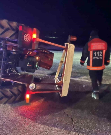 elazigda-traktor-ve-otomobil-carpismasi-2-yarali-TdpRdhOX.jpg