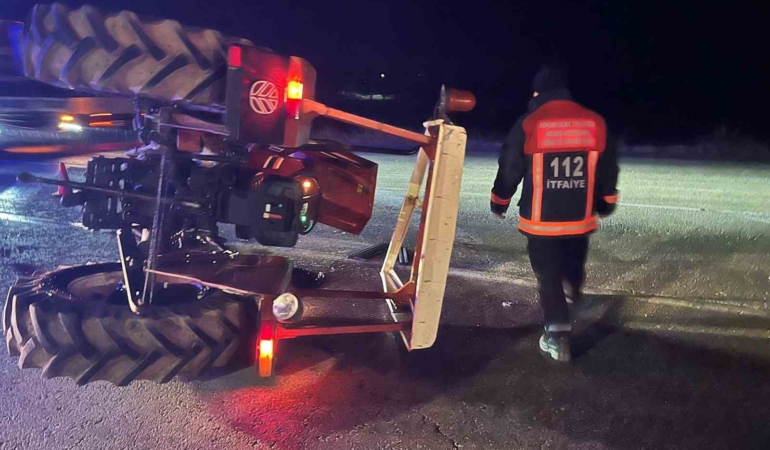 elazigda-traktor-ve-otomobil-carpismasi-2-yarali-TdpRdhOX.jpg