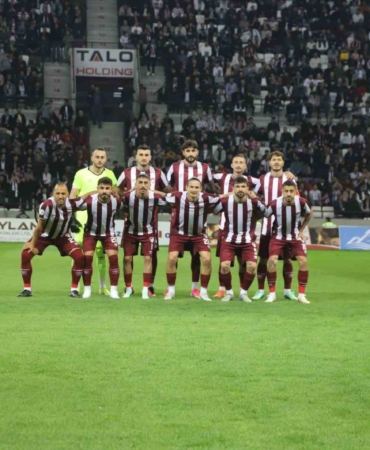elazigspor-ispartada-21-futbolcuyla-yola-cikiyor-i8qPjTHe.jpg