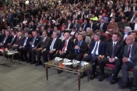 Adilcevaz’ta Kamyonet Kazası: 2 Yaralı