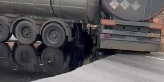 Gaziantep’te İki Tanker Çarpışması ve Yaralanan Sürücüler