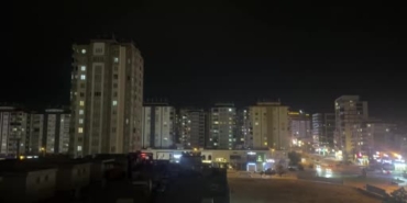 gaziantepte-simseklerin-gece-gosterisi-Svk5WwWB.jpg