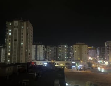 gaziantepte-simseklerin-gece-gosterisi-Svk5WwWB.jpg