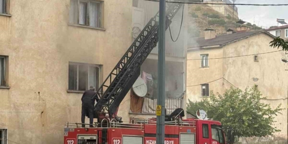 Hizan’da Evi Yangını Büyümeden Kontrol Altına Alındı