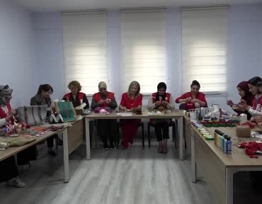 karsta-kadinlarin-el-emegiyle-sicak-yemege-donusmesi-5UjbRcSi.jpg