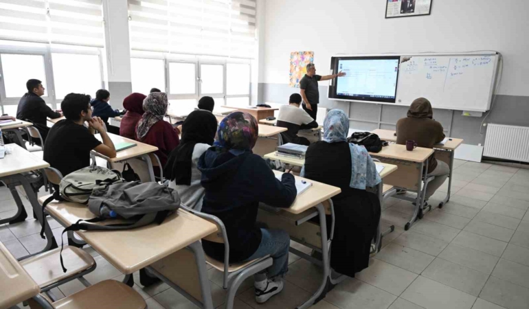 kernek-kulliyesinde-200-ogrenciyle-universiteye-hazirlik-sureci-W99KnVQj.jpg