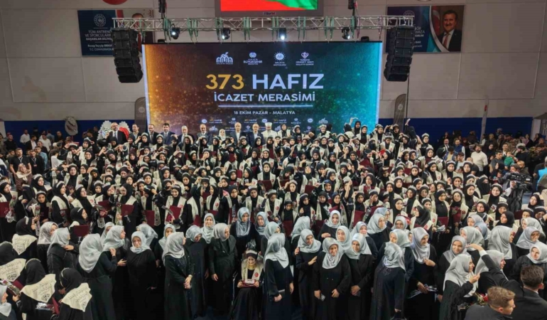 malatyada-373-hafiz-icazetlerini-aldi-PXzfsETP.jpg