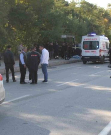 malazgirtte-otomobil-ve-motosiklet-carpismasi-2-kisi-hayatini-kaybetti-fbCj1sVf.jpg