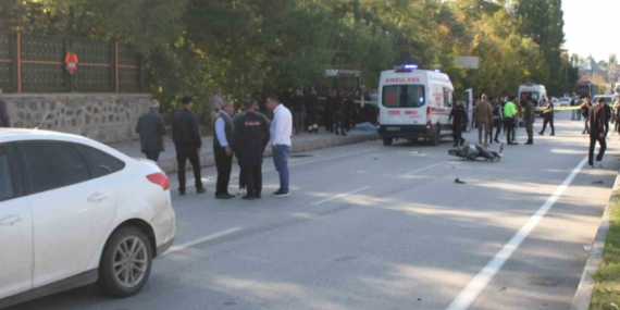 Malazgirt’te Otomobil ve Motosiklet Çarpışması: 2 Kişi Hayatını Kaybetti