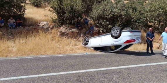 Mardin’de Takla Atan Otomobilde Oluşan Hasar