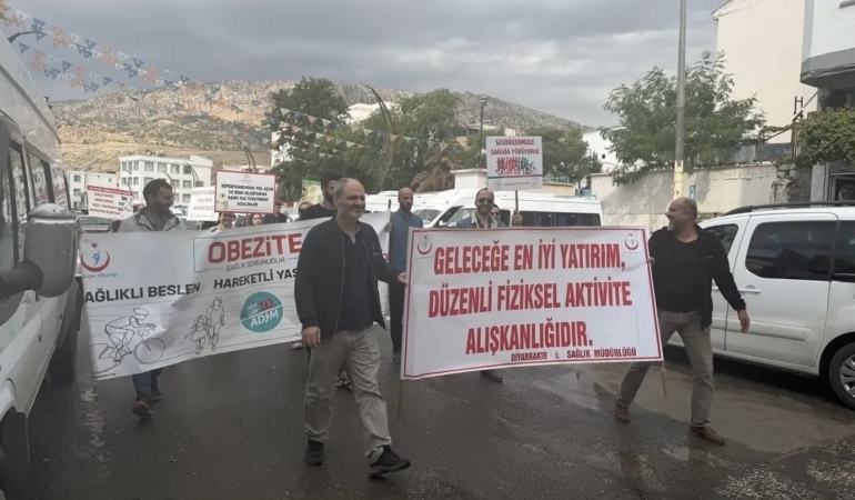obeziteye-dikkat-cekmek-icin-yuruyus-organizasyonu-wYC9b7v9.jpg