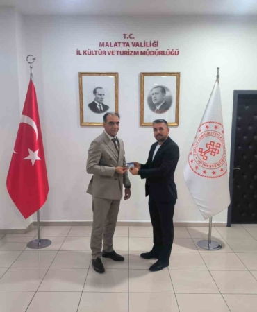 oktay-demirciye-kulturel-miras-tasiyicisi-unvani-YLKqxVeF.jpg
