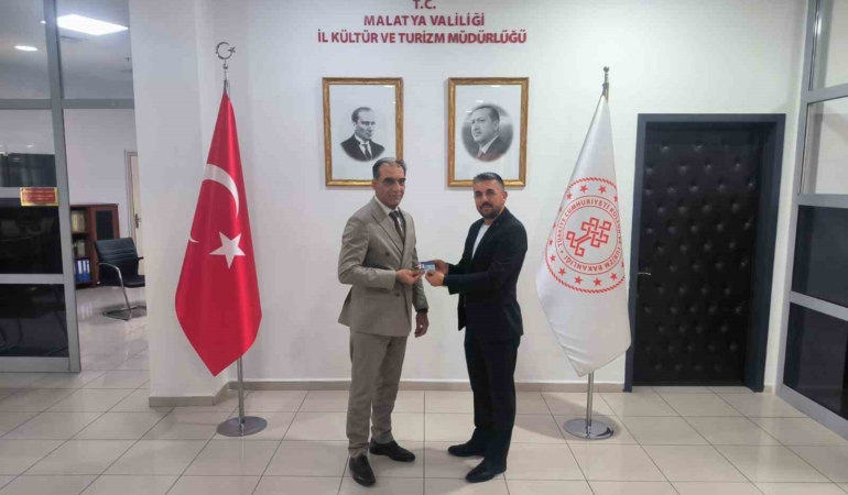 oktay-demirciye-kulturel-miras-tasiyicisi-unvani-YLKqxVeF.jpg