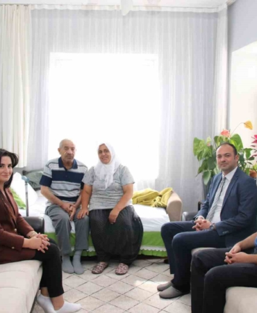 puturgede-yasli-ve-rahatsiz-vatandaslara-ev-ziyareti-DWhbYxc9.jpg