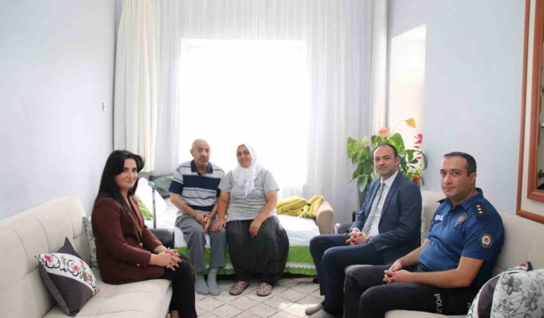 puturgede-yasli-ve-rahatsiz-vatandaslara-ev-ziyareti-DWhbYxc9.jpg
