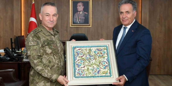 Rektör Akpolat’tan 2. Ordu Komutanı Gültekin Yaralı’ya Ziyaret