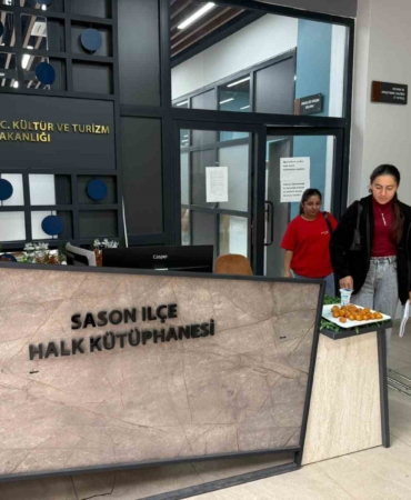 sasonda-ogrencilere-kutuphane-ikramiyla-motivasyonunu-arttiriyor-tm8k8uyM.jpg