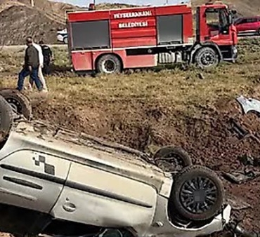 siirtte-otomobil-takla-atti-ve-ayni-aileden-5-kisi-yaralandi-MxffwKAF.jpg