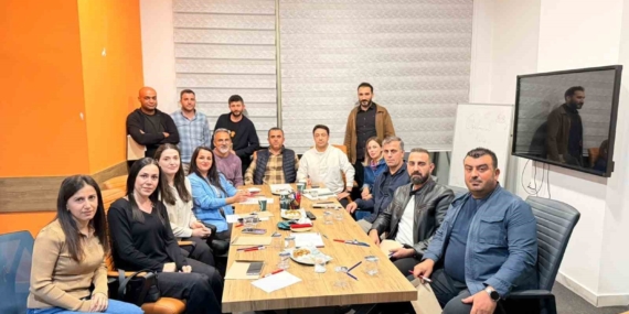 Yazıhan’da Öğretmenler Yapay Zekanın Eğitimmdeki Etkisini Tartıştı